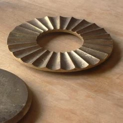 Futagami Living Brass Trivet – Sun